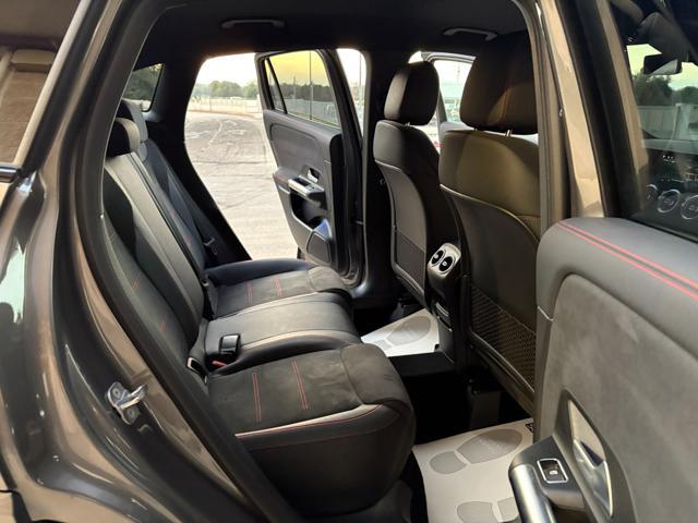 MERCEDES-BENZ GLA 200 d Automatic Premium Amg PACK NIGHT