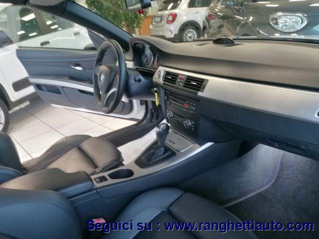 BMW 320 i cat Cabrio Attiva Steptronic 6R