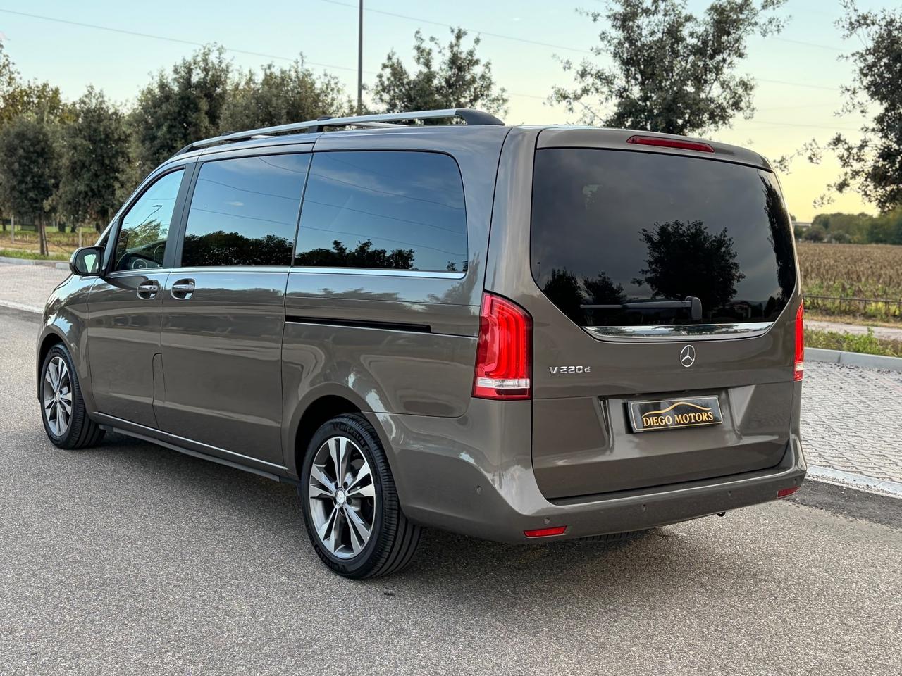 Mercedes-benz V 220 d Premium Long