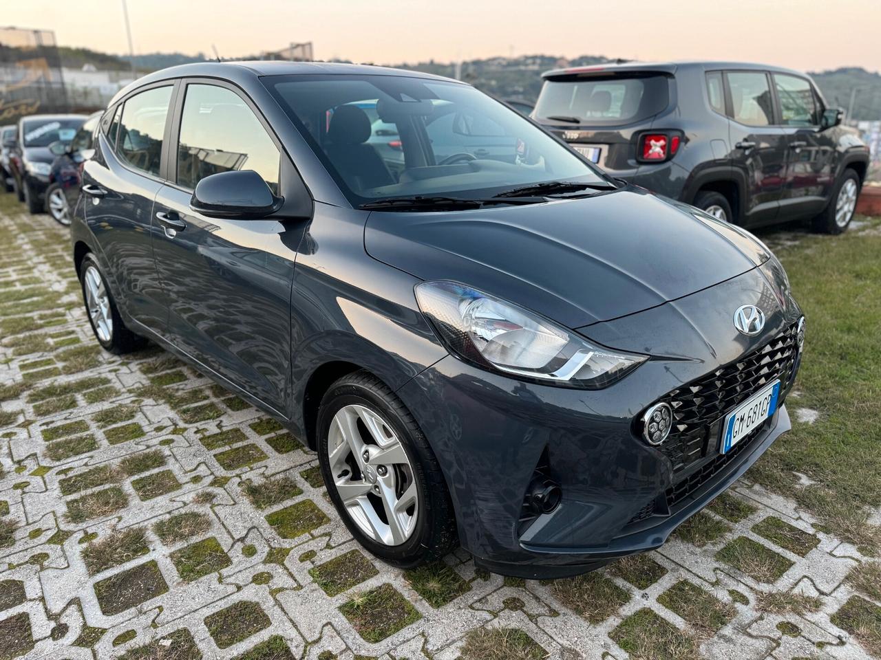 Hyundai i10 1.0 Automatica Tech Connect Pack