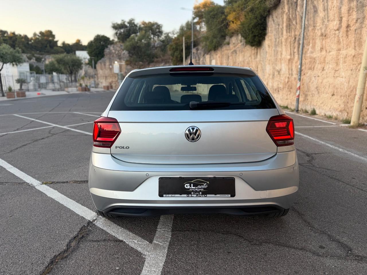 Volkswagen Polo/1.0 75 CV/LED/5 POSTI/CAR PLAY