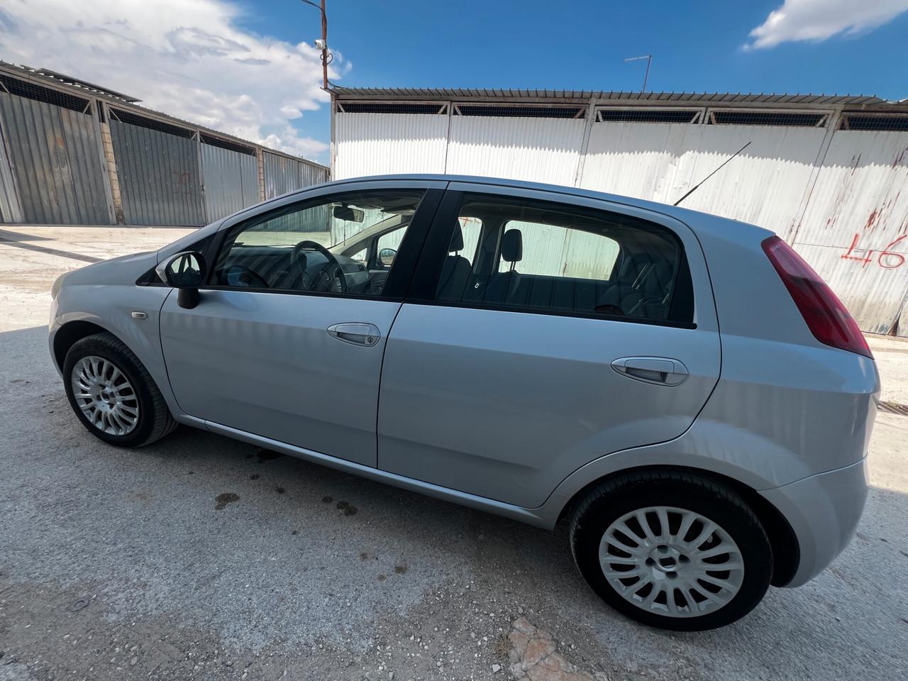 Fiat Grande Punto 1.3 MJT 75 CV 5 porte Dynamic
