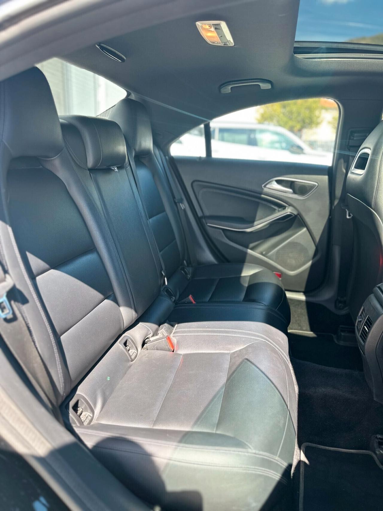 Mercedes-benz CLA 220 CLA 220 CDI Automatic Sport