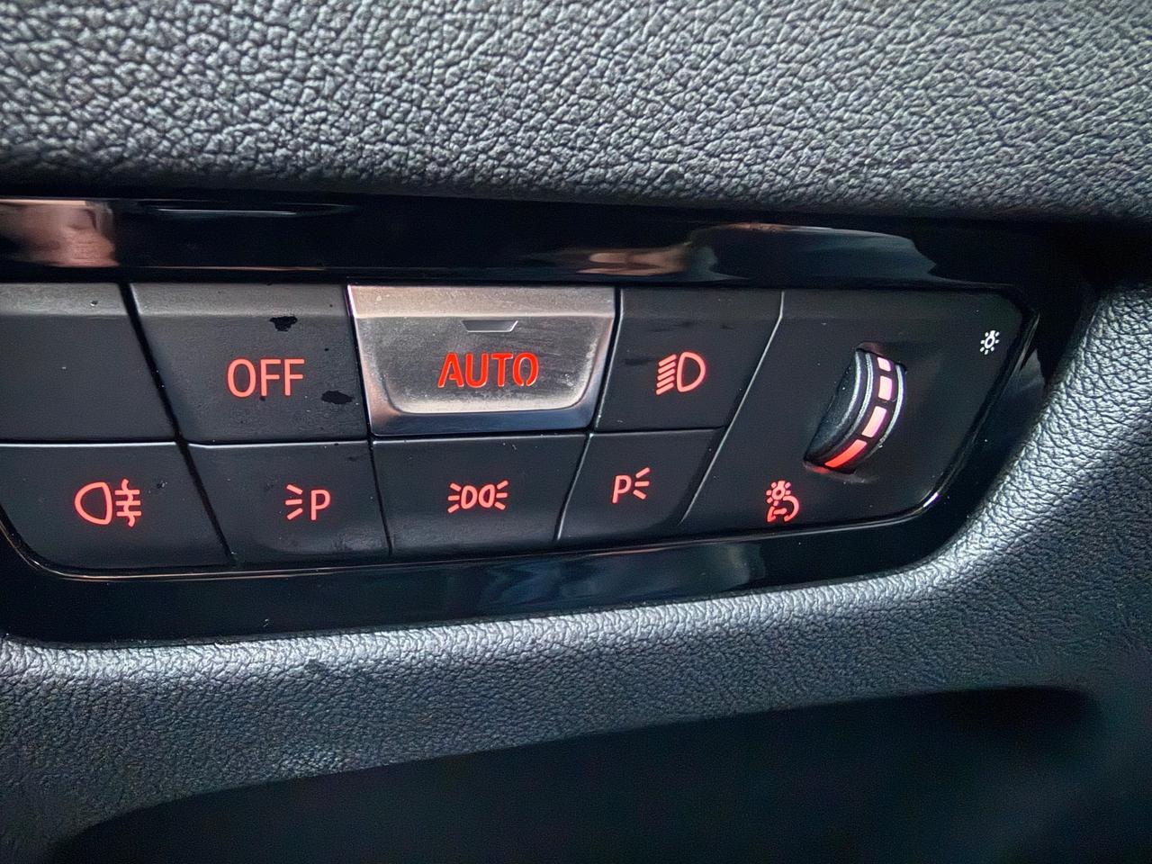 Bmw 318d My23 48V Automatica Touring Advantage 2.0 150CV