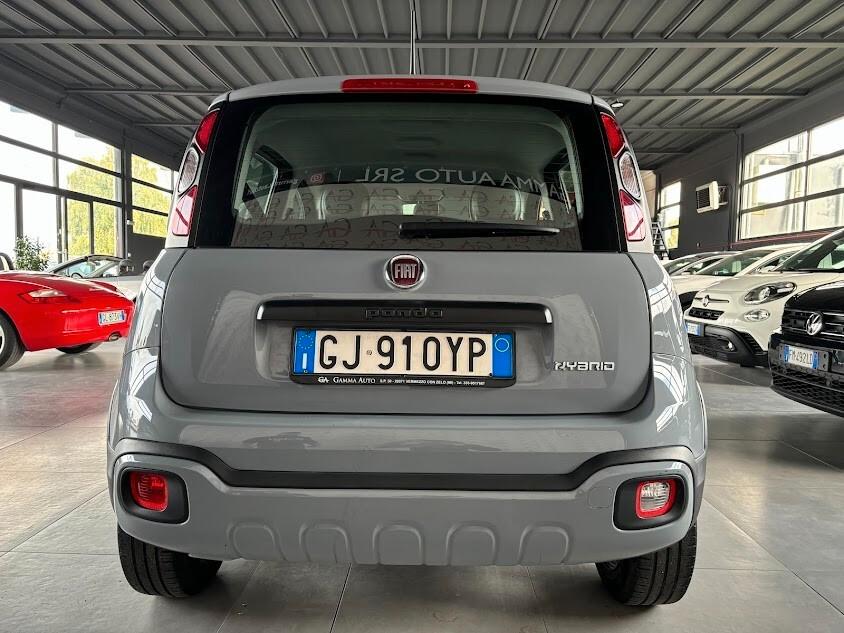 Fiat Panda CROSS 1.0 HYBRID NEOPATENTATI