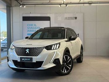 Peugeot 2008 motore elettrico 136 CV GT Pack