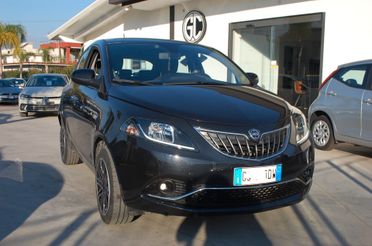 Lancia Ypsilon 1.0 firefly hybrid 70CV Gold Plus S&S Uff Italy