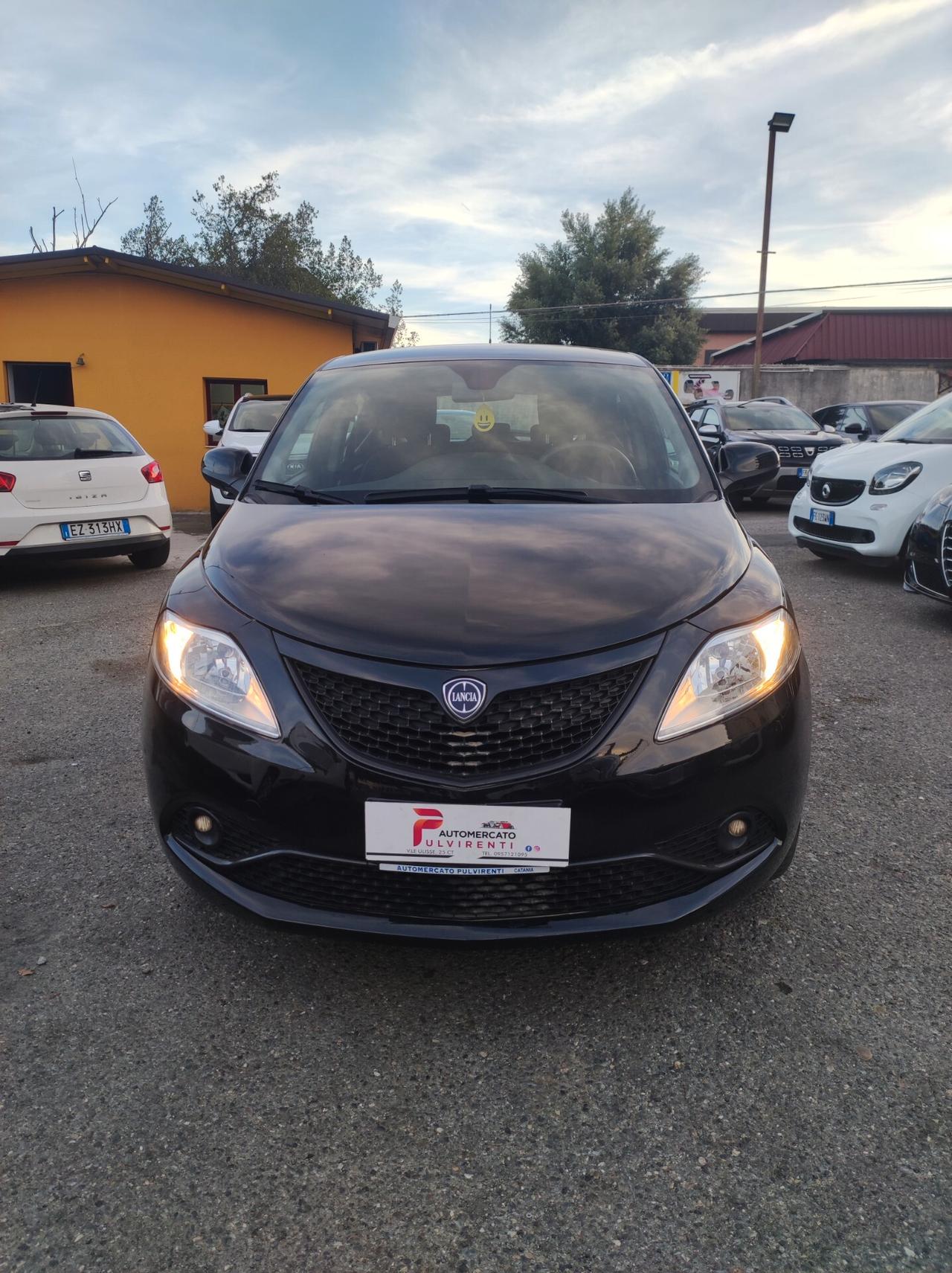 Lancia Ypsilon 1.2 69 CV 5 porte GPL Ecochic Platinum