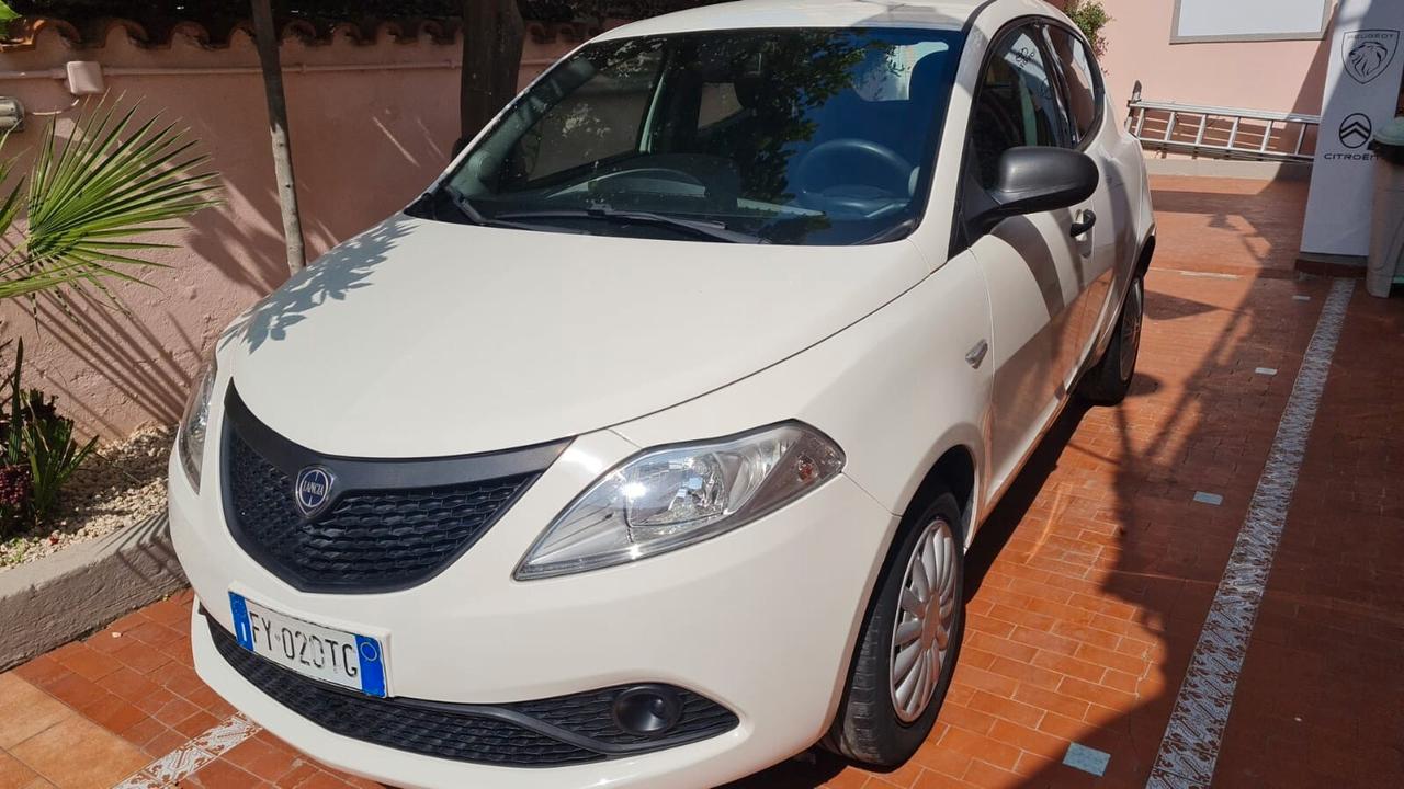 Lancia Ypsilon 1.2 69 CV 5 porte S&S Elefantino Blu