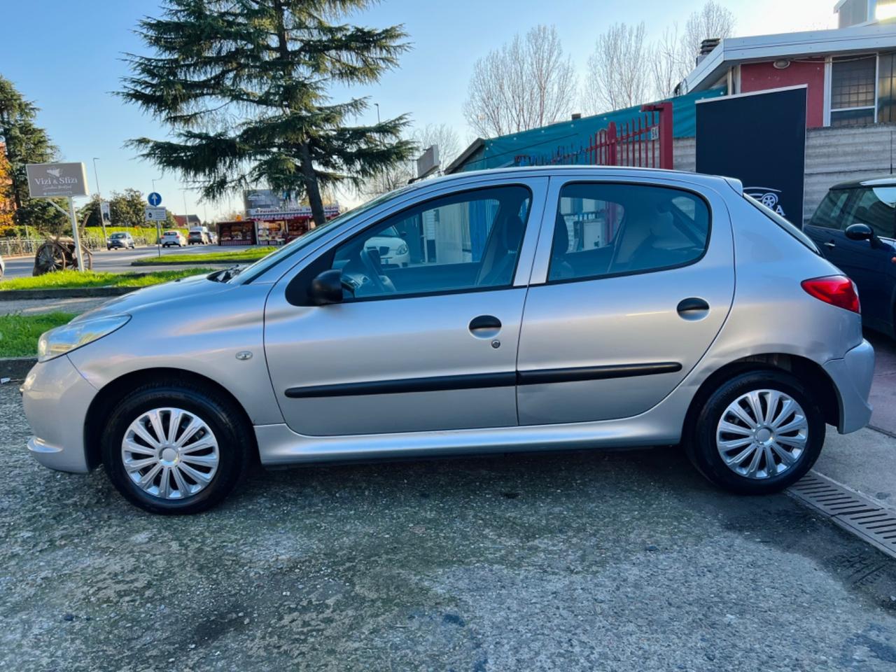 Peugeot 206 CON 12 MESI DI GARANZIA INCLUSI NEL PREZZO