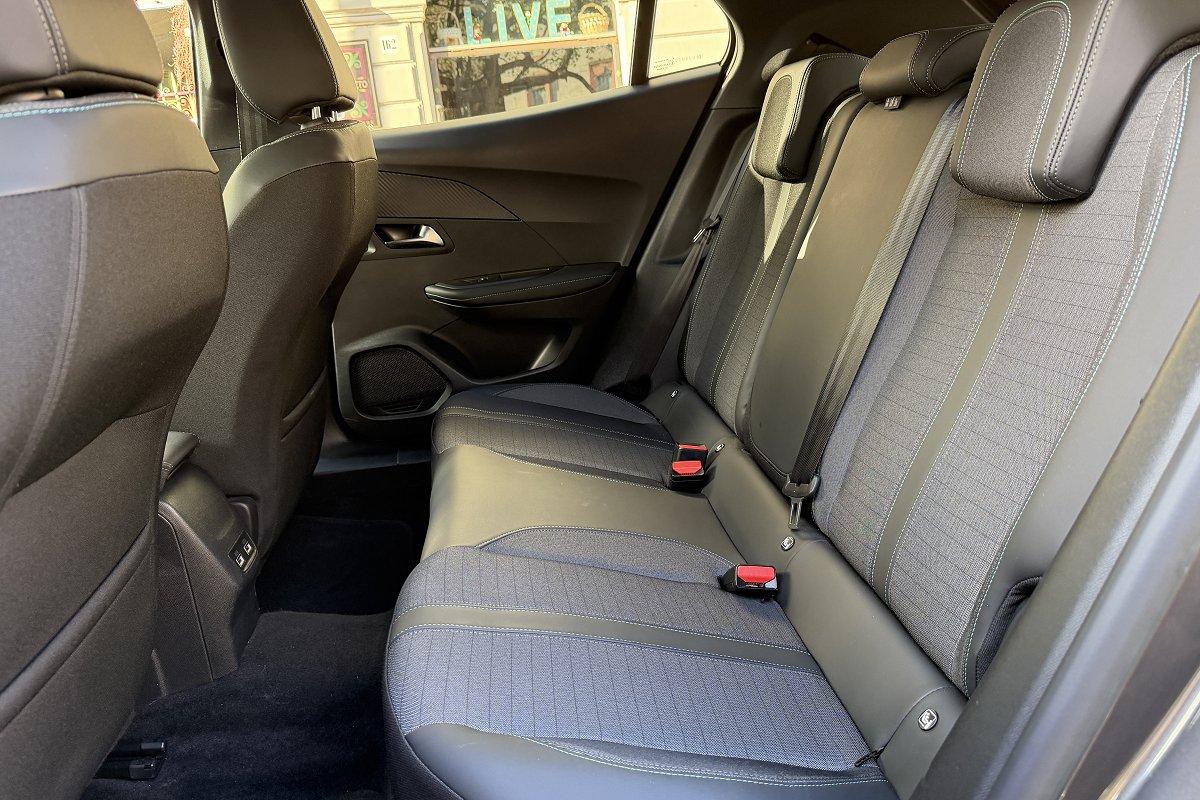 PEUGEOT 2008 PureTech 130 S&S EAT8 Allure