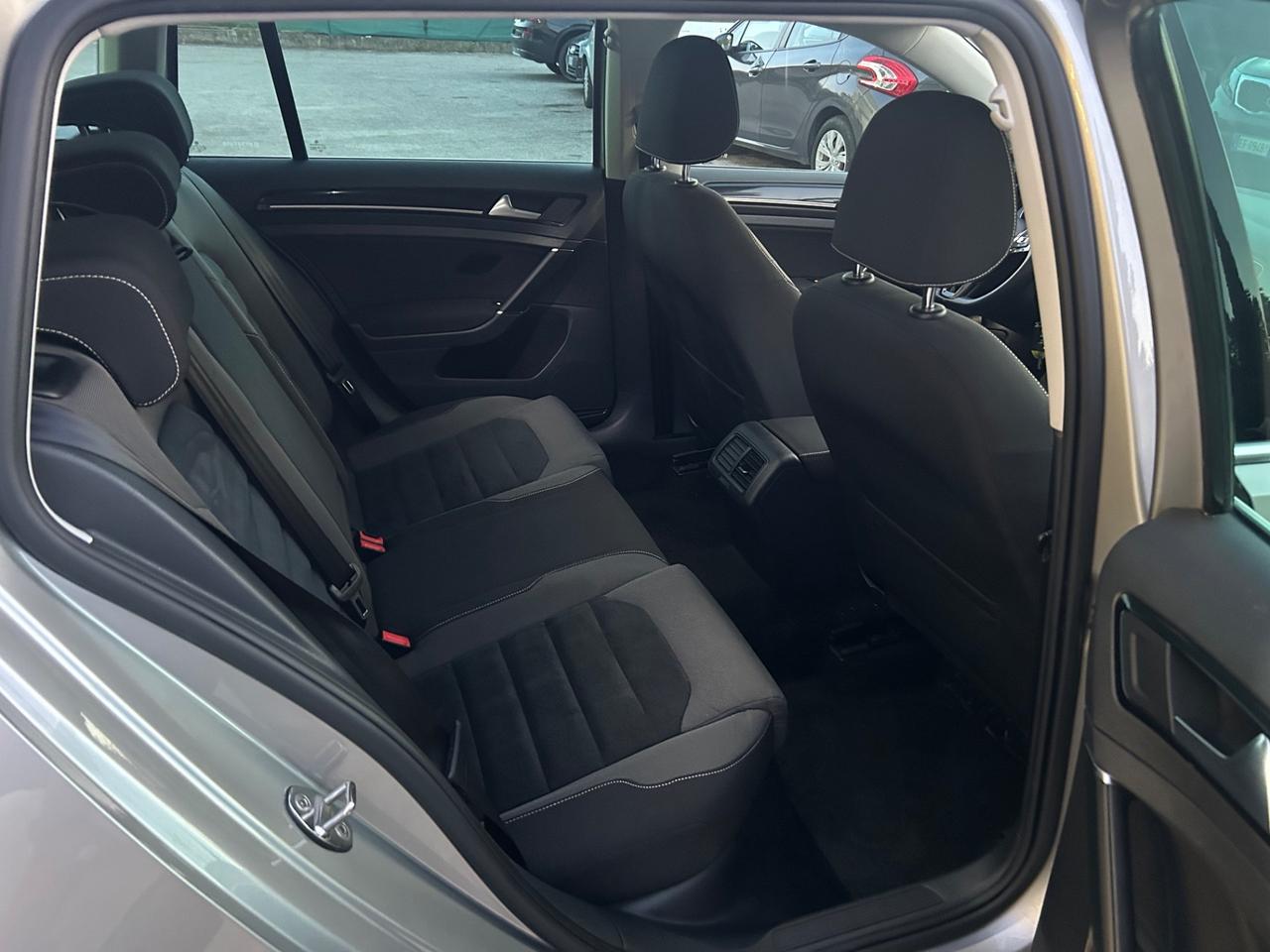 Volkswagen Golf Variant 1.6 TDI 110 CV DSG