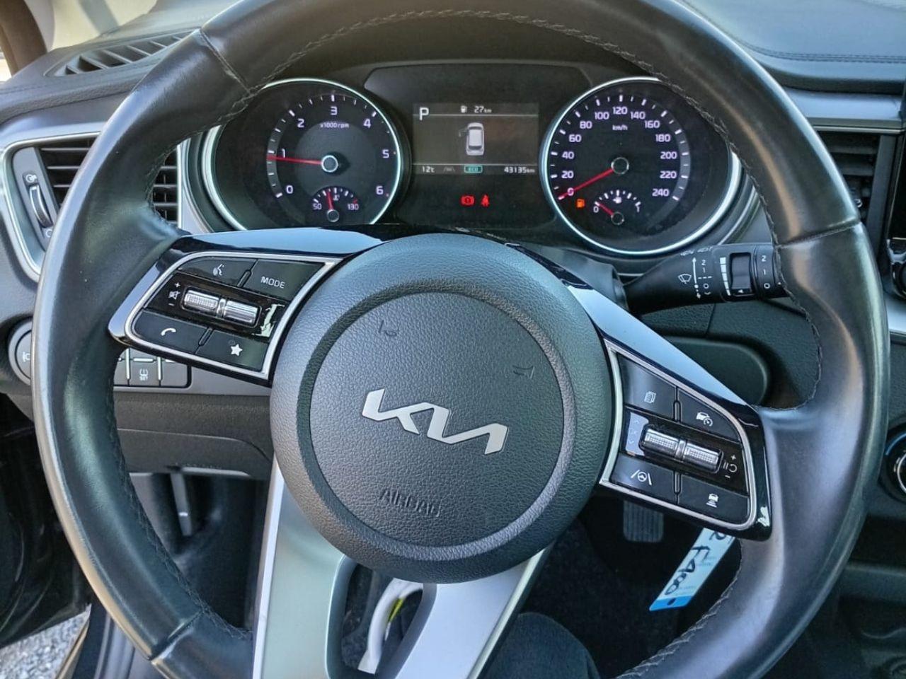 KIA Ceed III 2022 SW - Ceed SW 1.6 crdi mhev Business 136cv dct