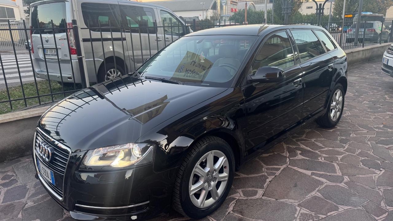 Audi A3 SPB 1.6 TDI 105 CV S tronic Ambition