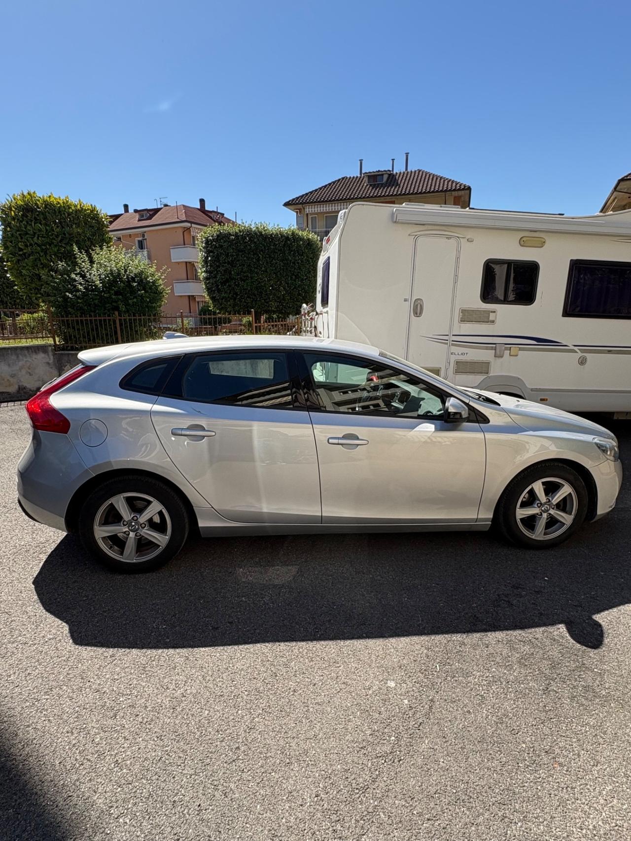 Volvo V40 D2 1.6 Summum