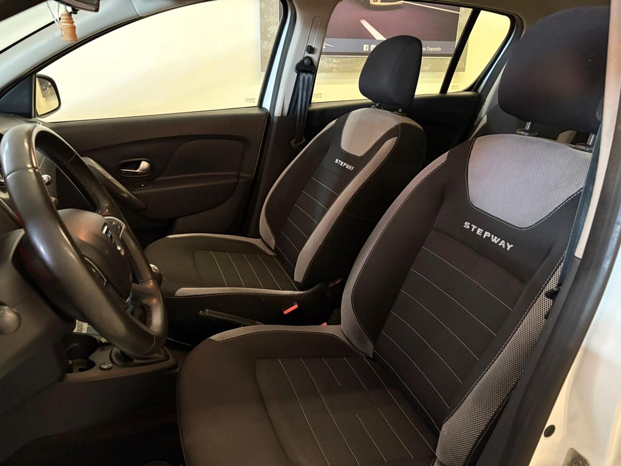 Dacia Sandero Stepway 0.9 TCe Turbo GPL 90 CV S&S Techroad