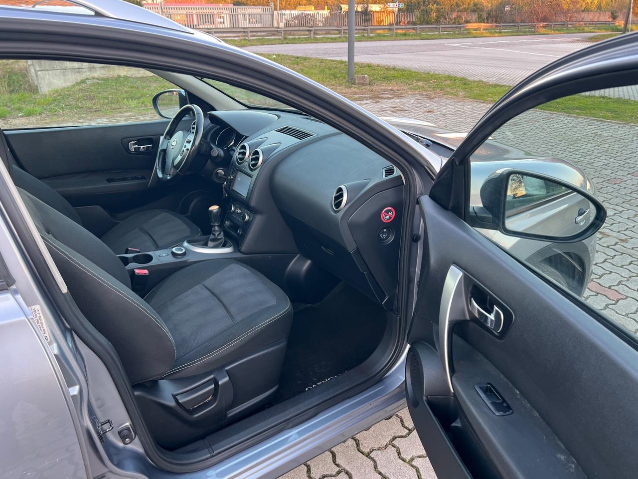 Nissan Qashqai Qashqai+2 2.0 dCi DPF Tekna