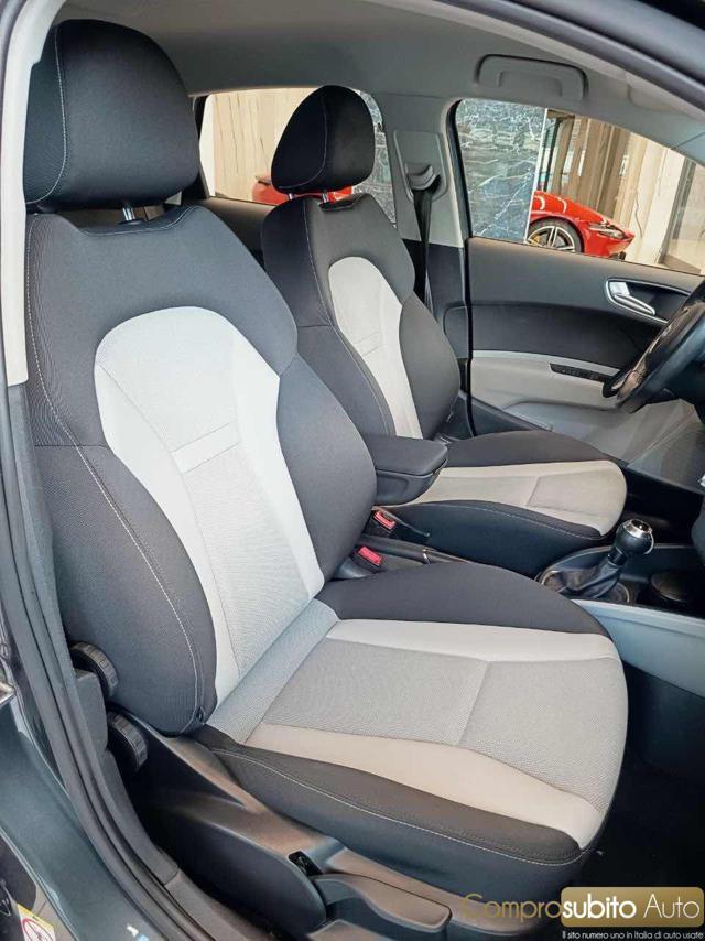AUDI A1 SPB 1.6 TDI S tronic Attraction