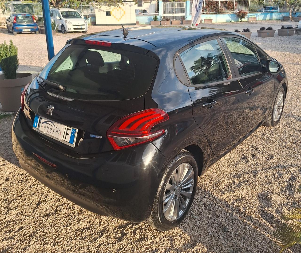 Peugeot 208 PureTech 82 5p. GPL Active