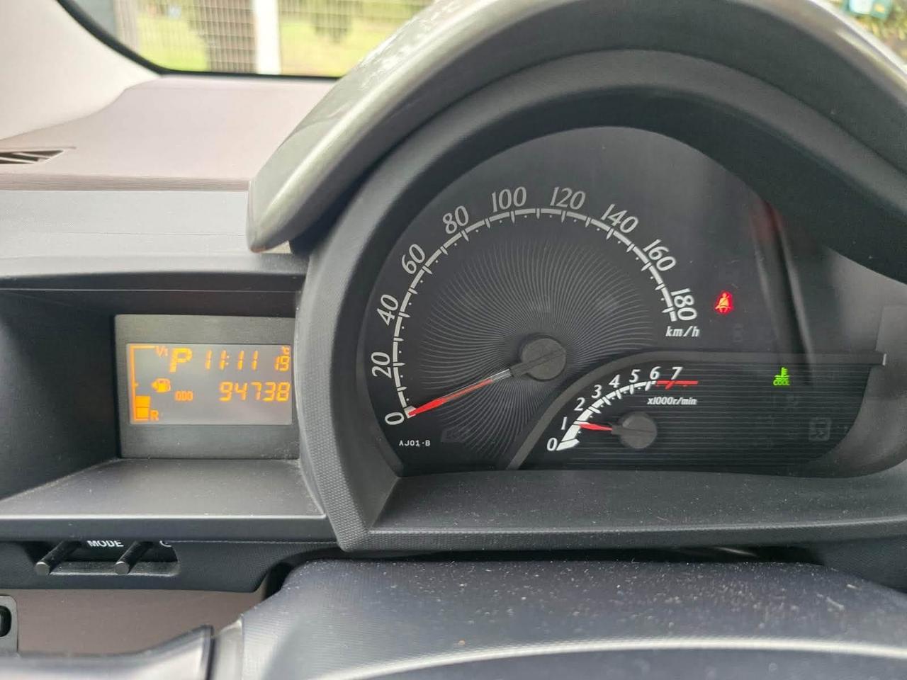 Toyota iQ 1.0 Sol