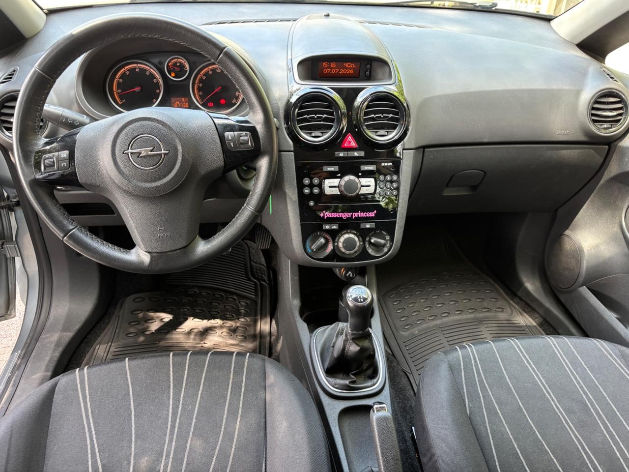 Opel Corsa 1.2 5 porte Club