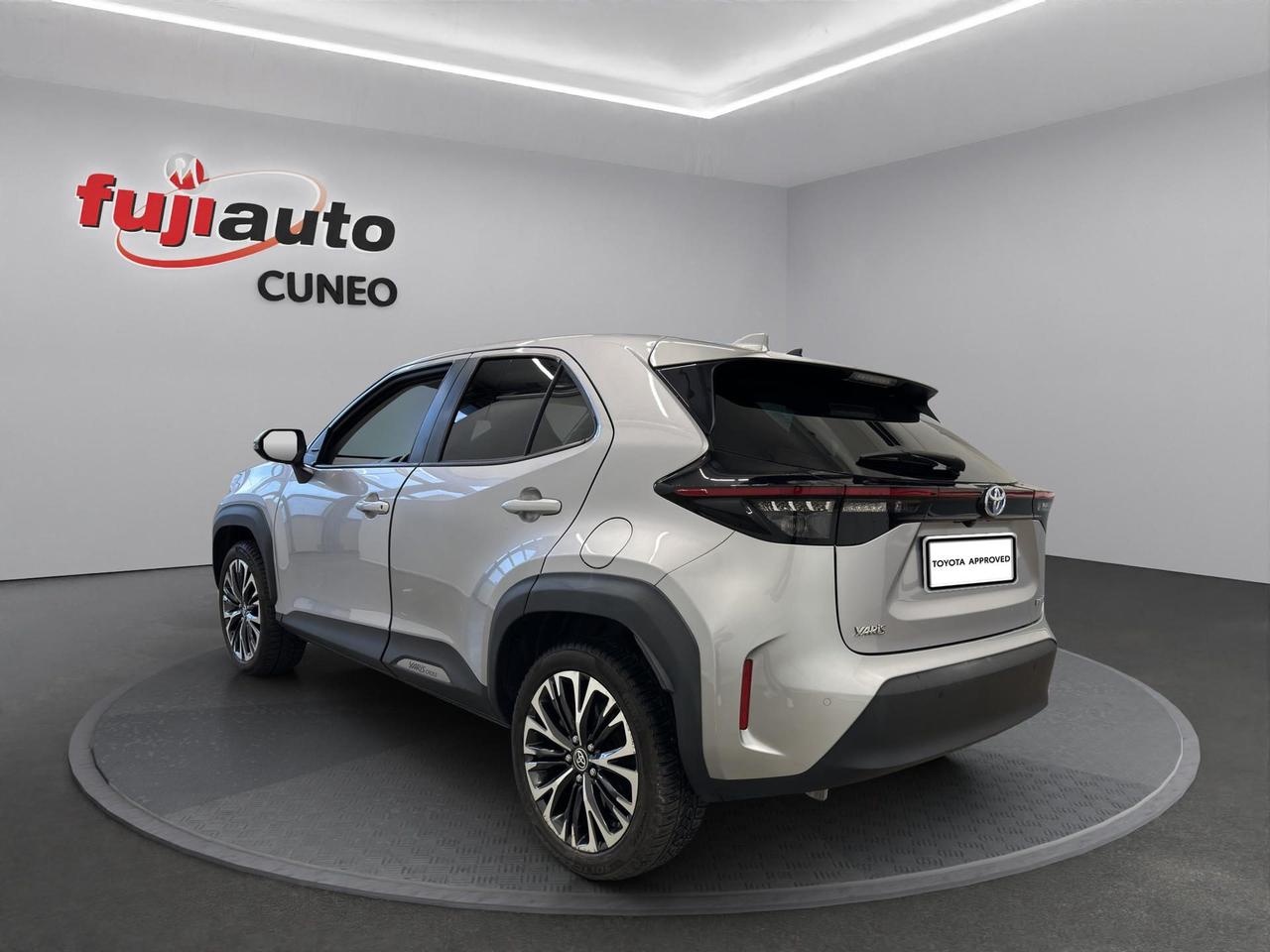 Toyota Yaris Cross 1.5h Lounge fwd 116cv e-cvt