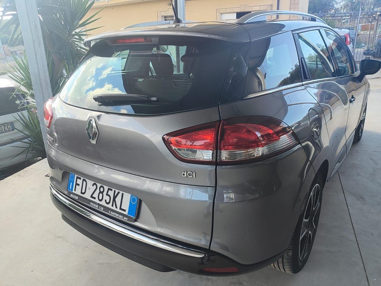 Renault Clio Sporter dCi 8V 90CV full