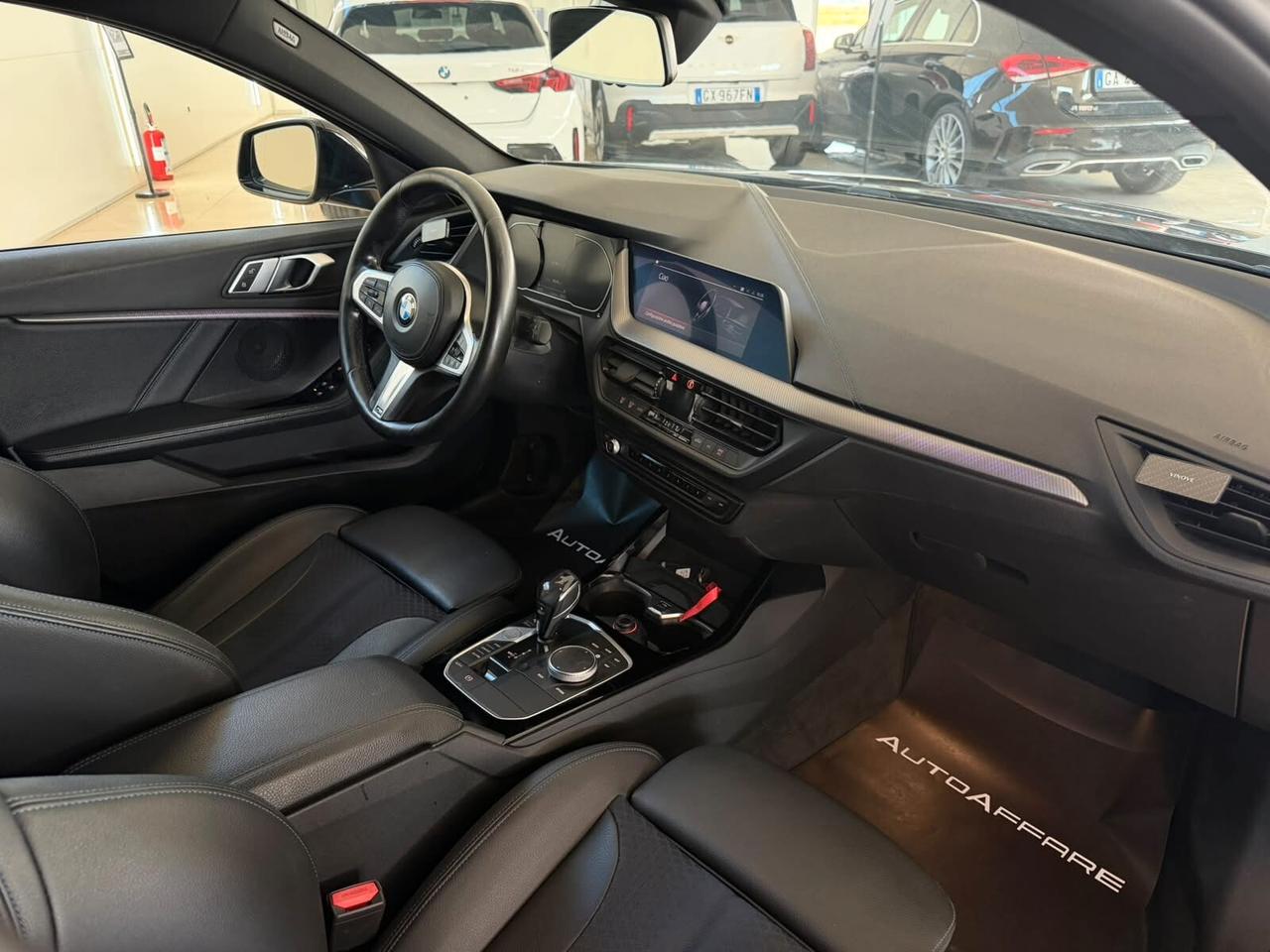 Bmw 118 118d 5p. Msport