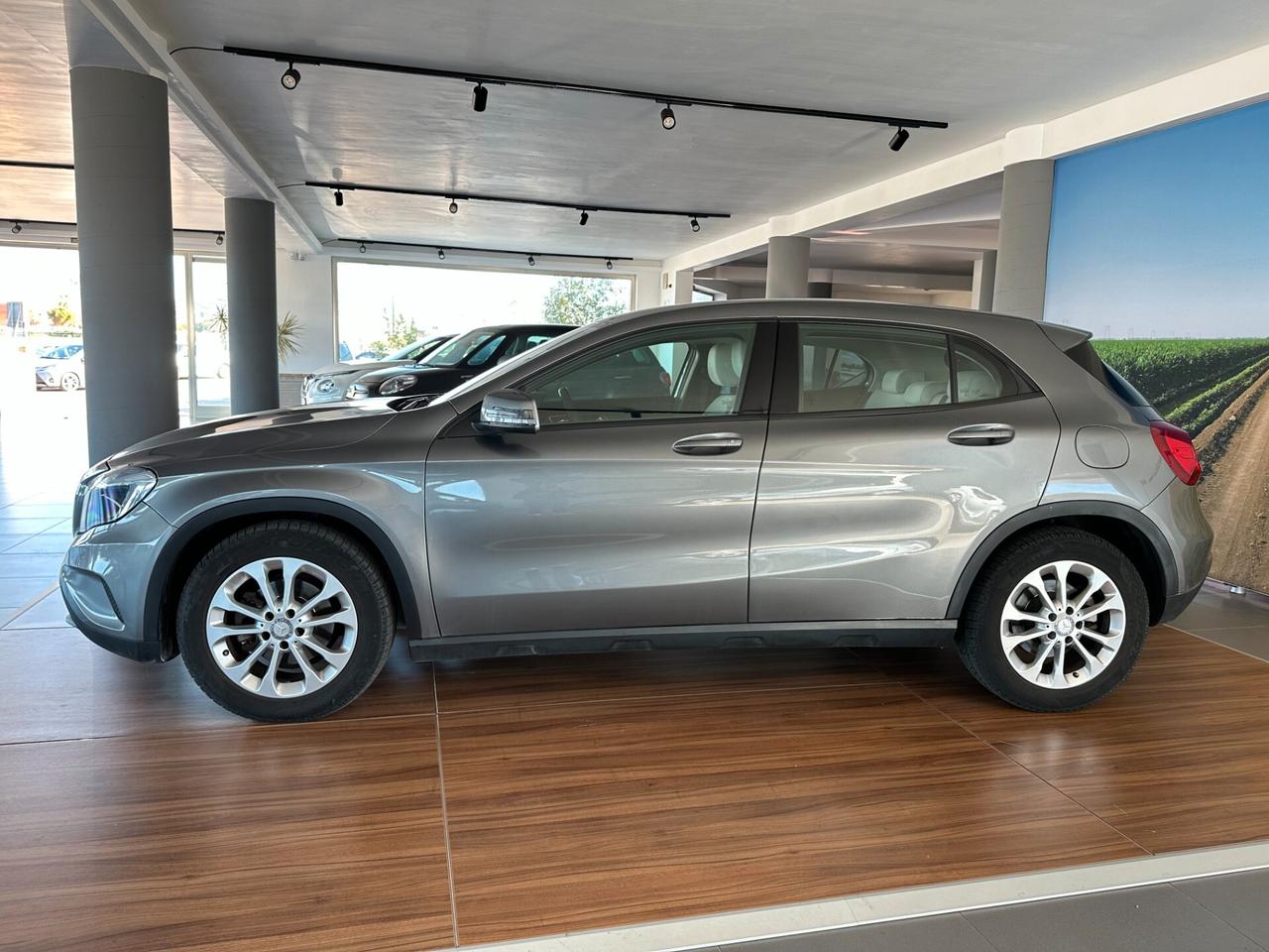 Mercedes-benz GLA 180 GLA 180 d Executive