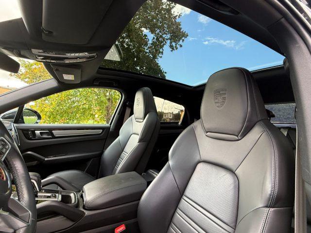 PORSCHE Cayenne Coupé 3.0 V6 E-Hybrid Platinum Edition IVA ESPOSTA
