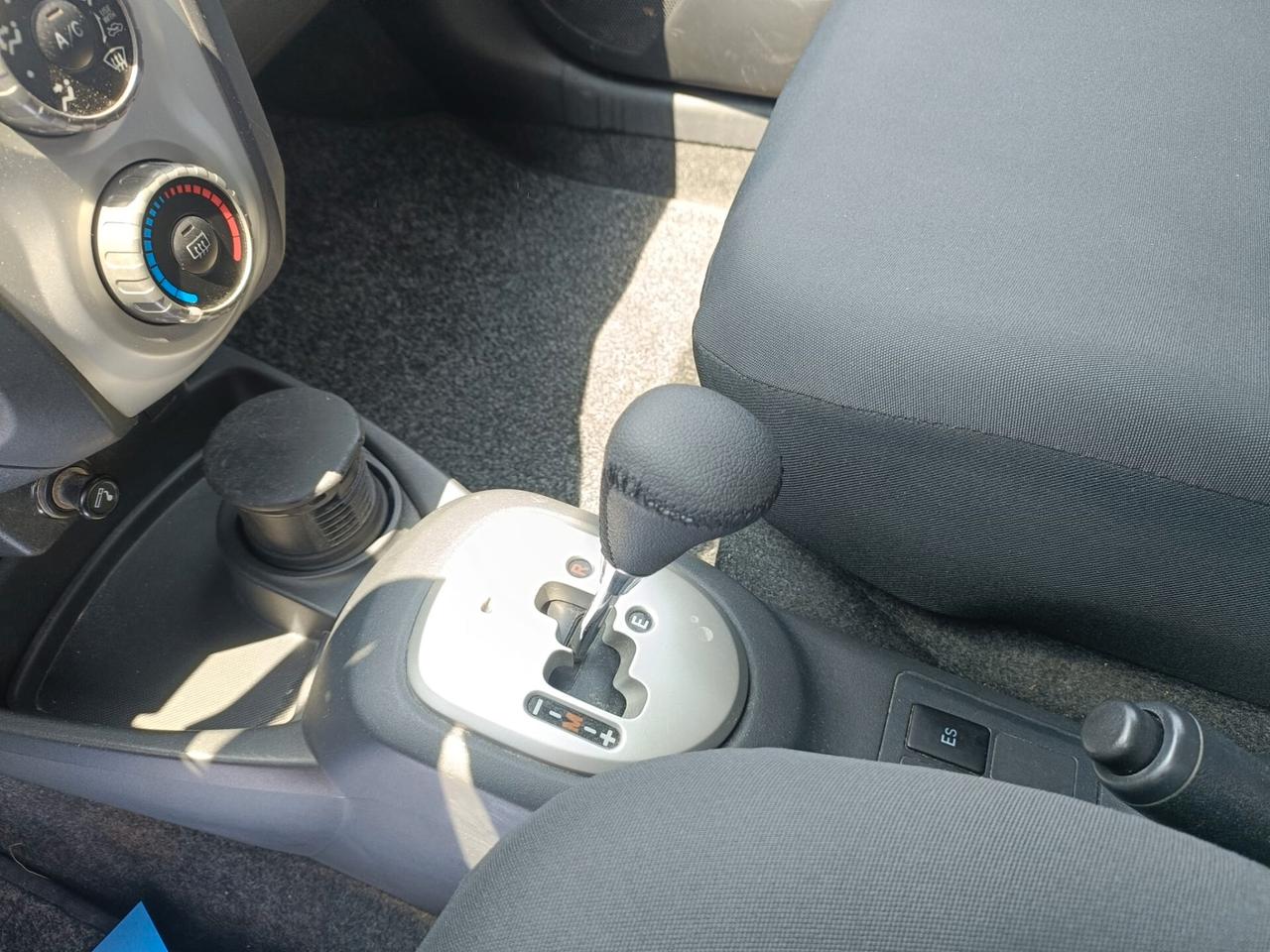 Toyota Yaris 1.4 D-4D 5 porte M-MT Sol Automatica