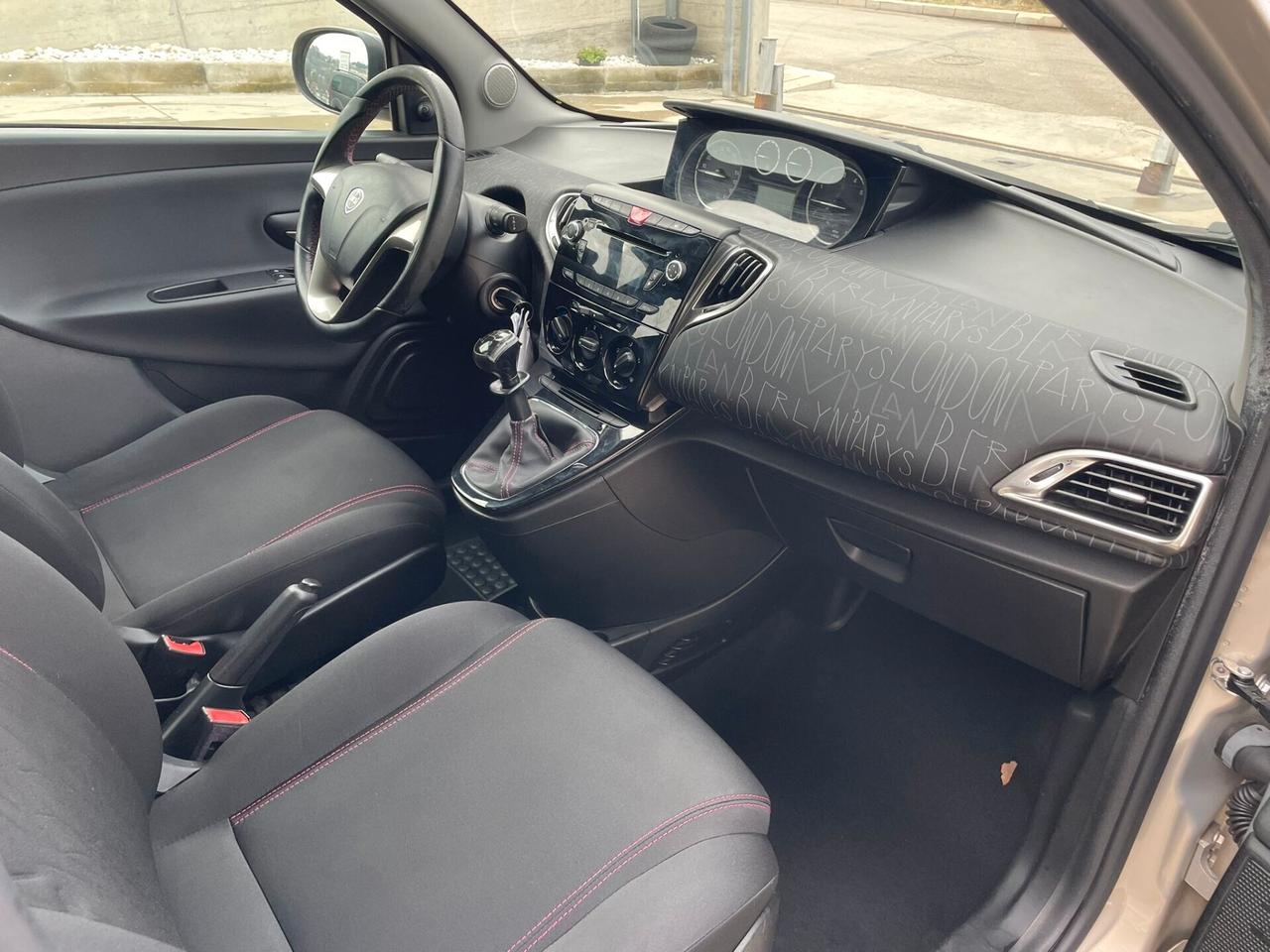 Lancia Ypsilon 1.2 ok neopatentati