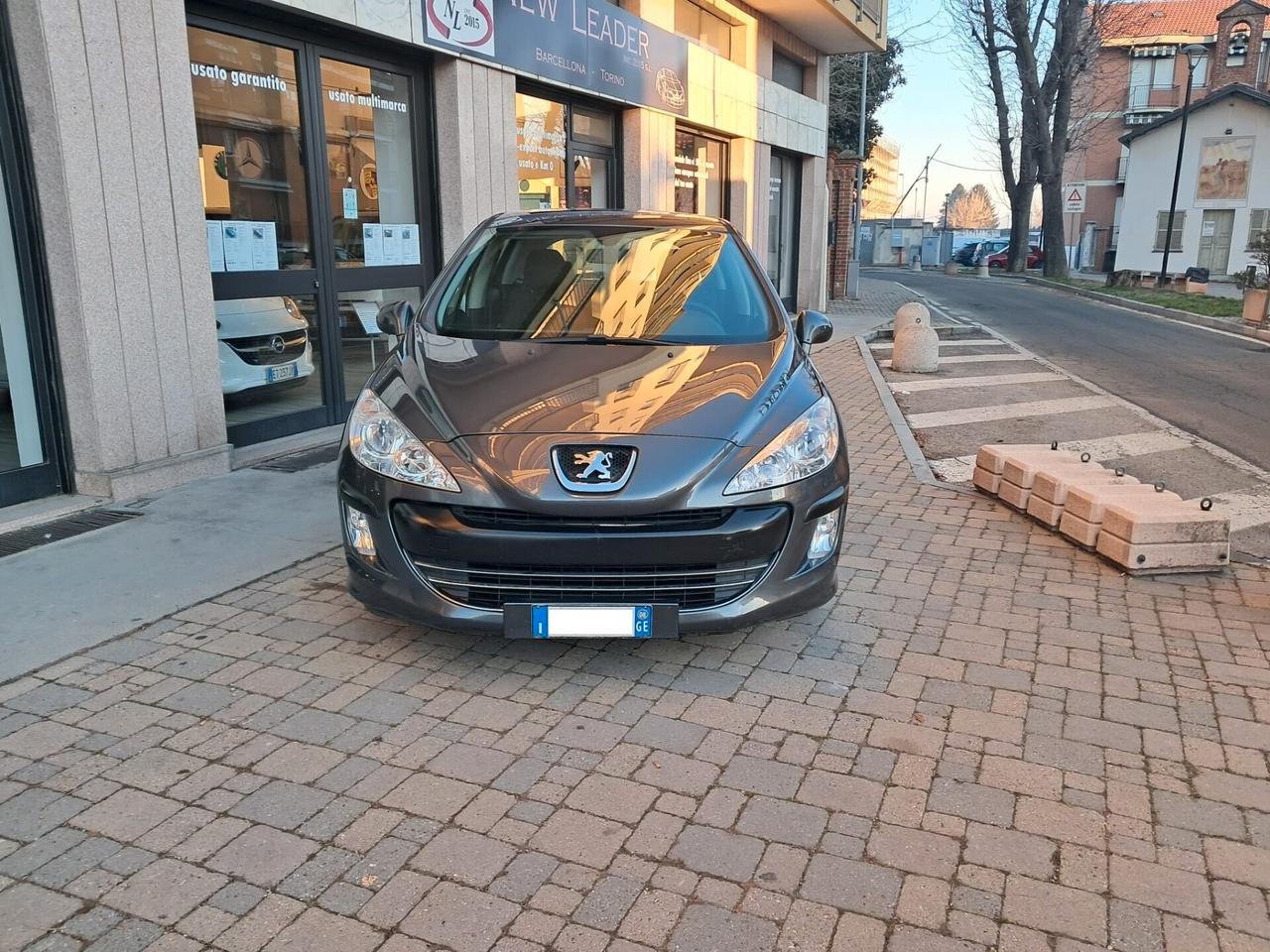 Peugeot 308 1.6 VTI PREMIUM 5P GPL