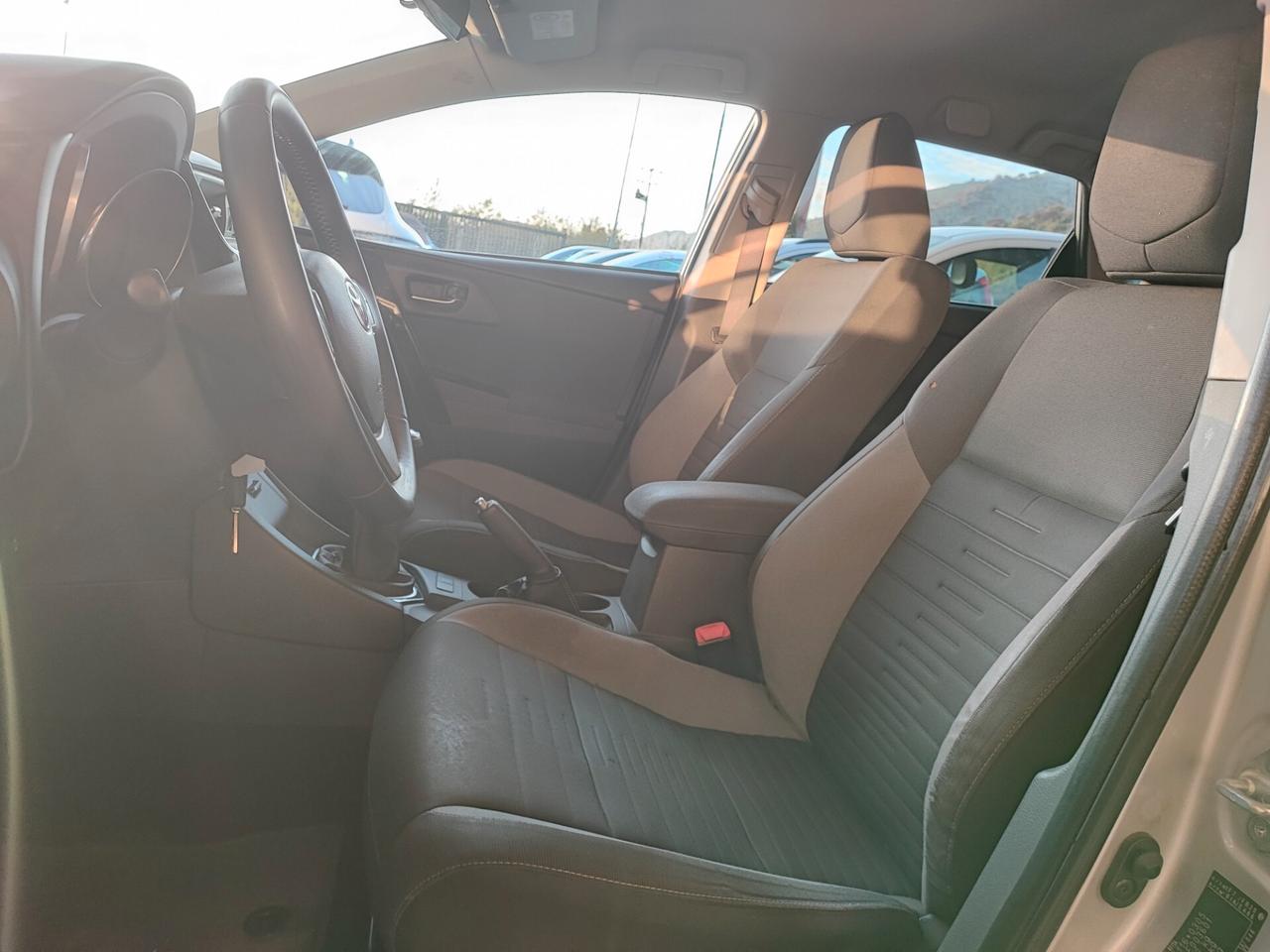 Toyota Auris Touring Sports 1.6 D-4D Lounge