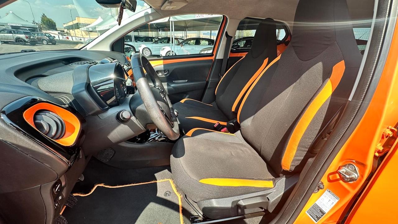 Toyota Aygo 1.0 BENZINA 72 CV KM CERTIFICATI-UNICO PROPRIETARIO
