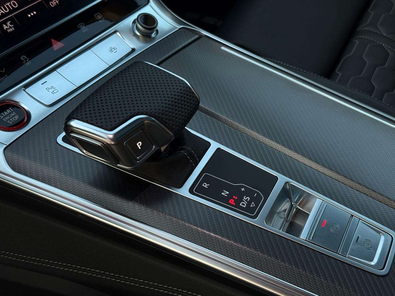 Audi RS6 RS 6 Avant 4.0 TFSI V8 quattro tiptronic Performance