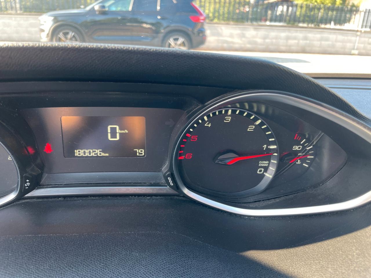 Peugeot 308 BlueHDi 120 S&S Business