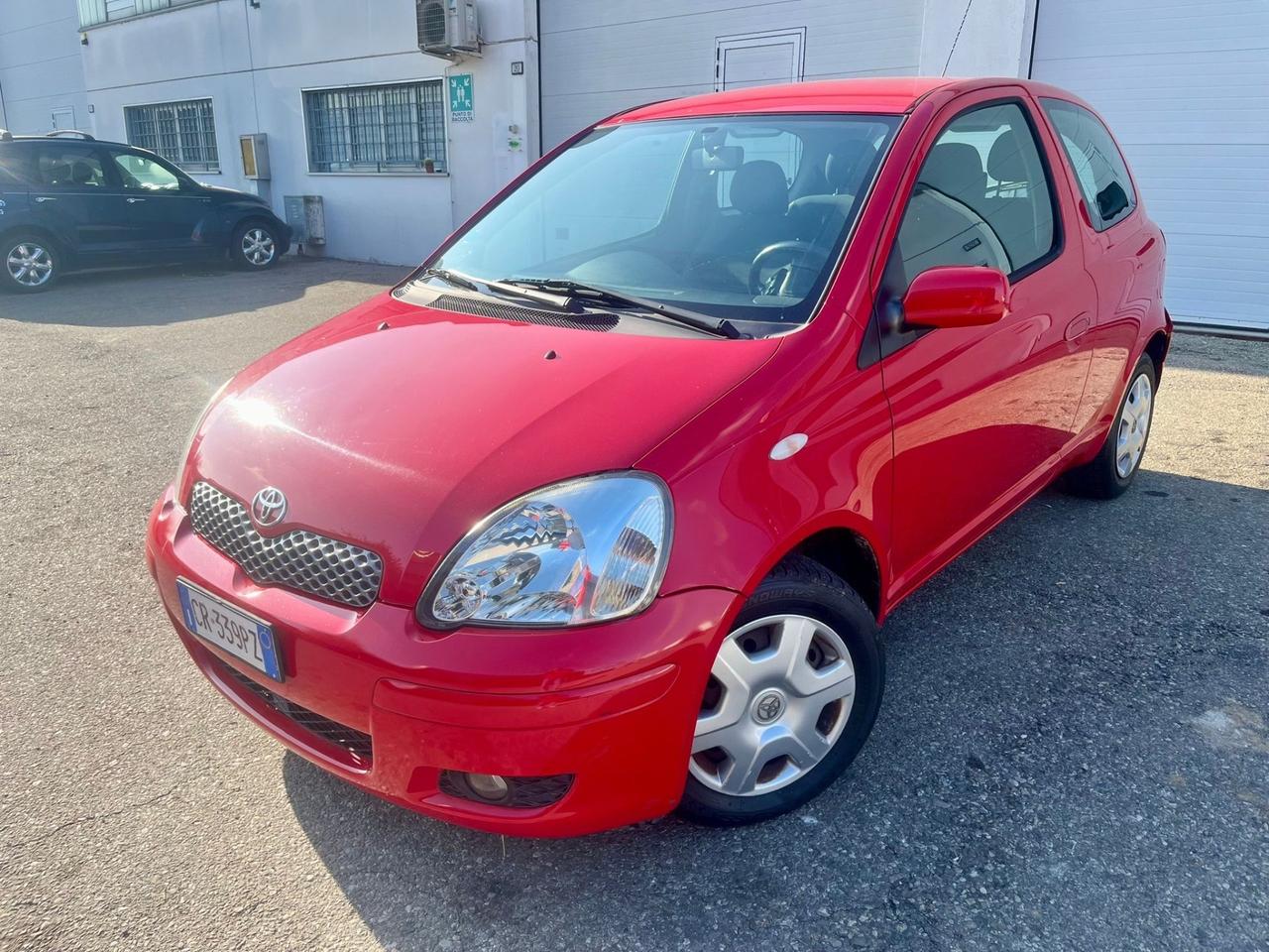 Toyota Yaris 3p. 1.0gpl 2004 174.000km per neopatentati