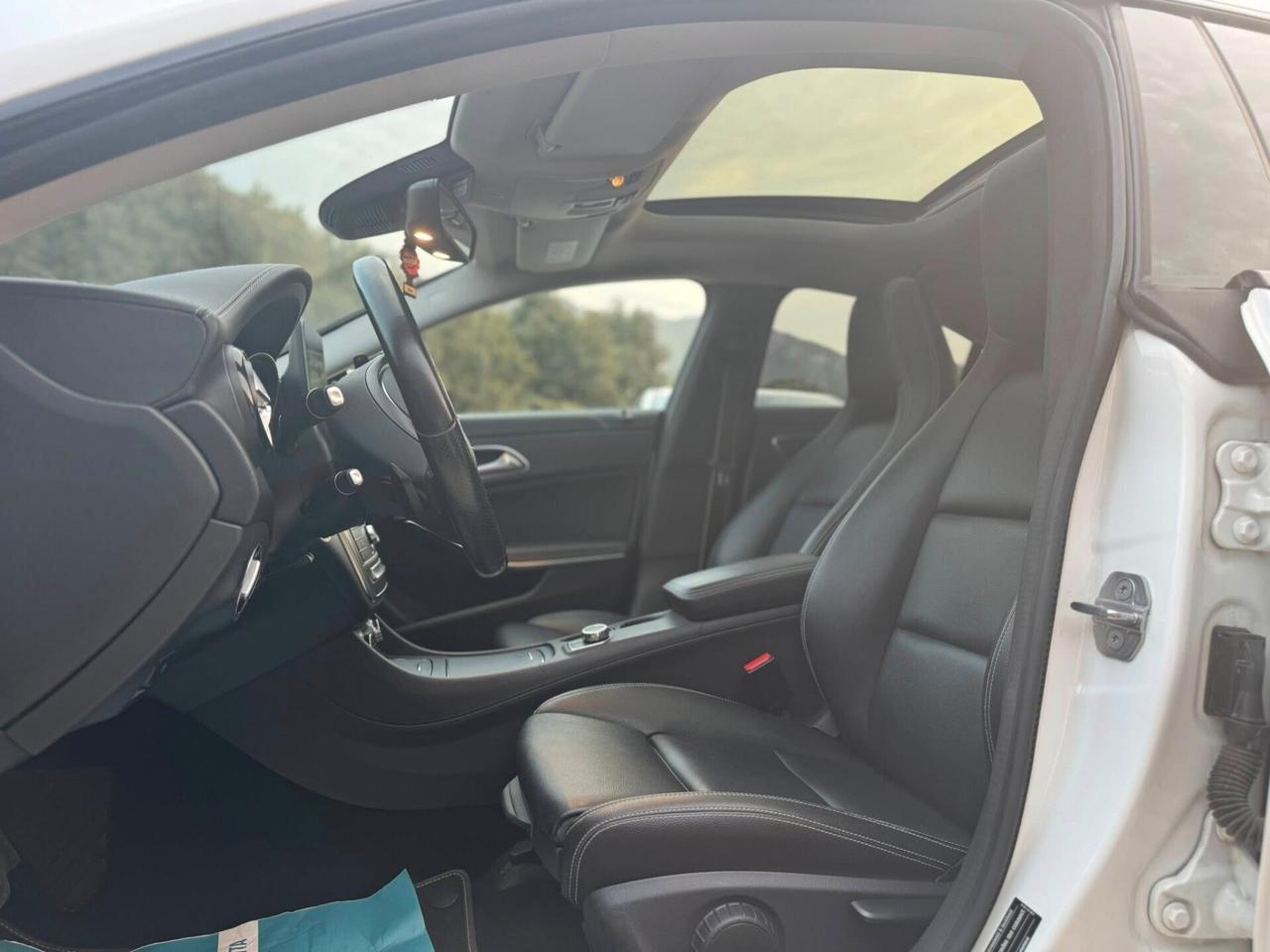 Mercedes-benz CLA 200 d Automatic Premium
