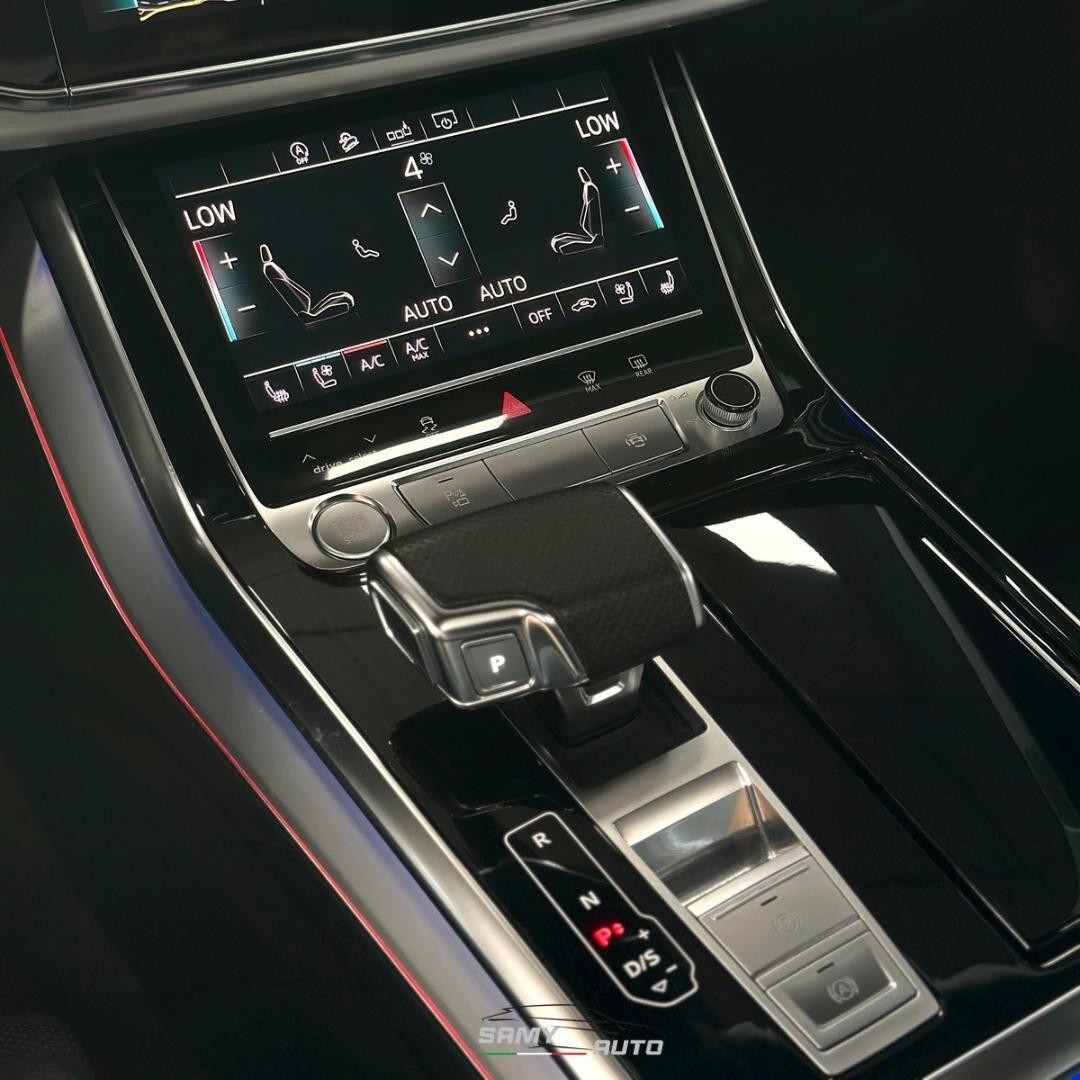 Audi Q8 55 TFSI quattro tiptronic Sport