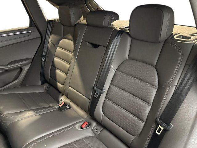 PORSCHE Macan 2.0 T