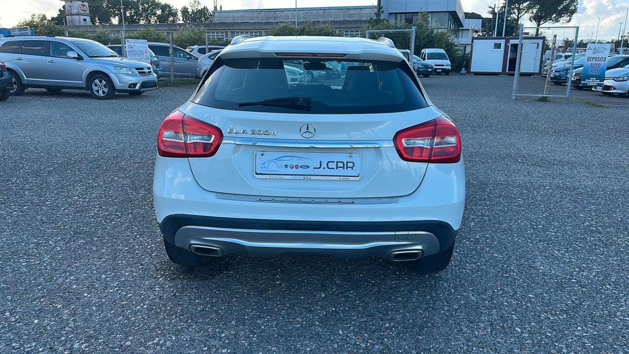 Mercedes-benz GLA 200 d Automatic Premium