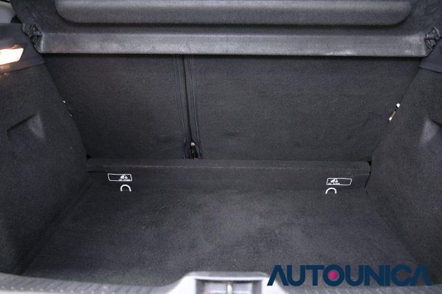 RENAULT Clio 1.2 75 CV 5 PORTE LIFE NEOPATENTATI