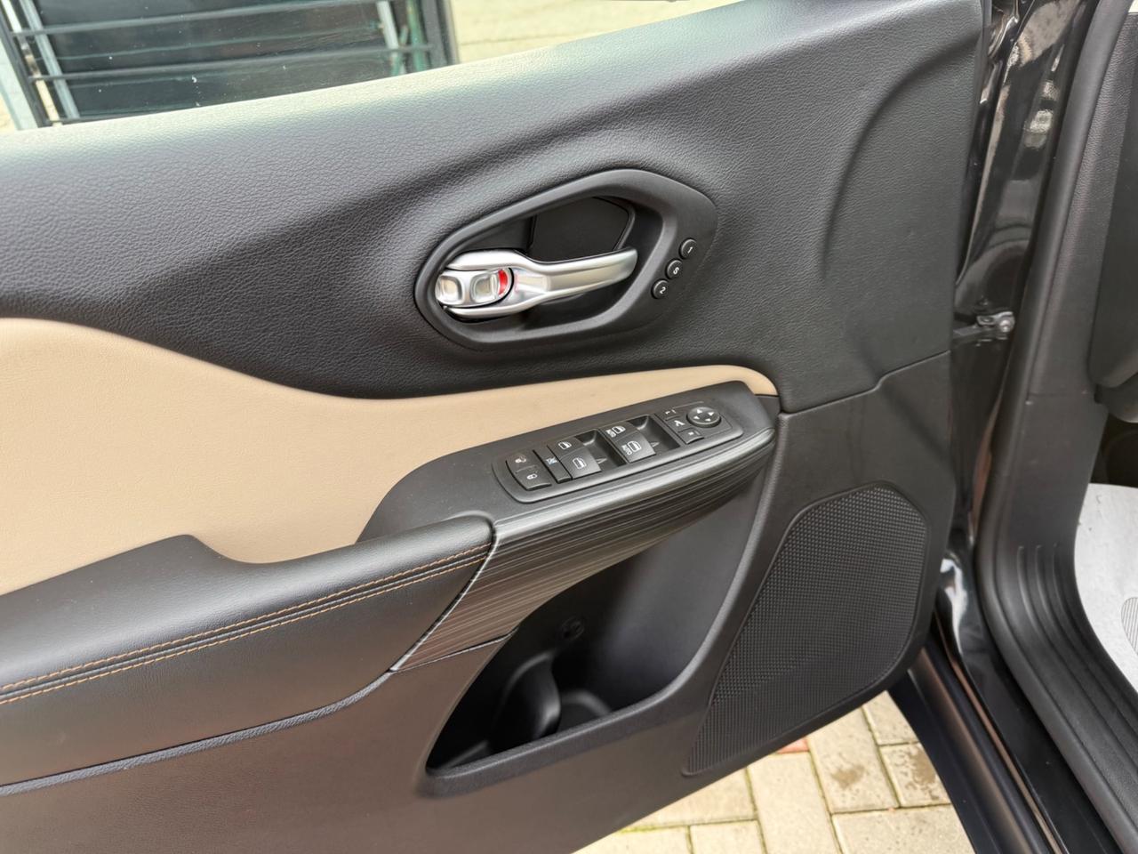 Jeep Cherokee 2.2 Mjt II 4WD Limited+ 84 KMO