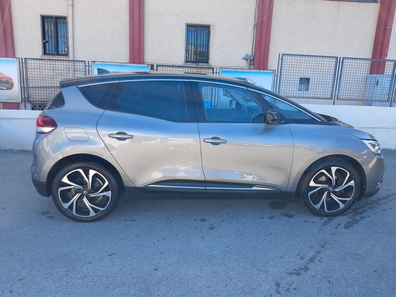 Renault Scenic Scénic dCi 8V 110 CV Energy Bose
