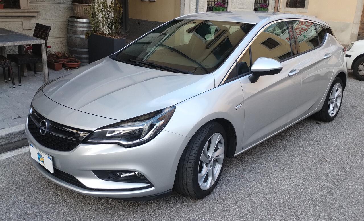 Opel Astra 1.6 CDTi 136CV Start&Stop 5 porte Dynamic NEOPATENTATI