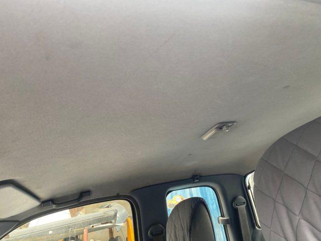 TOYOTA Hilux 2.4 TD 4WD 2/2 Extra Cab Pup. SR5