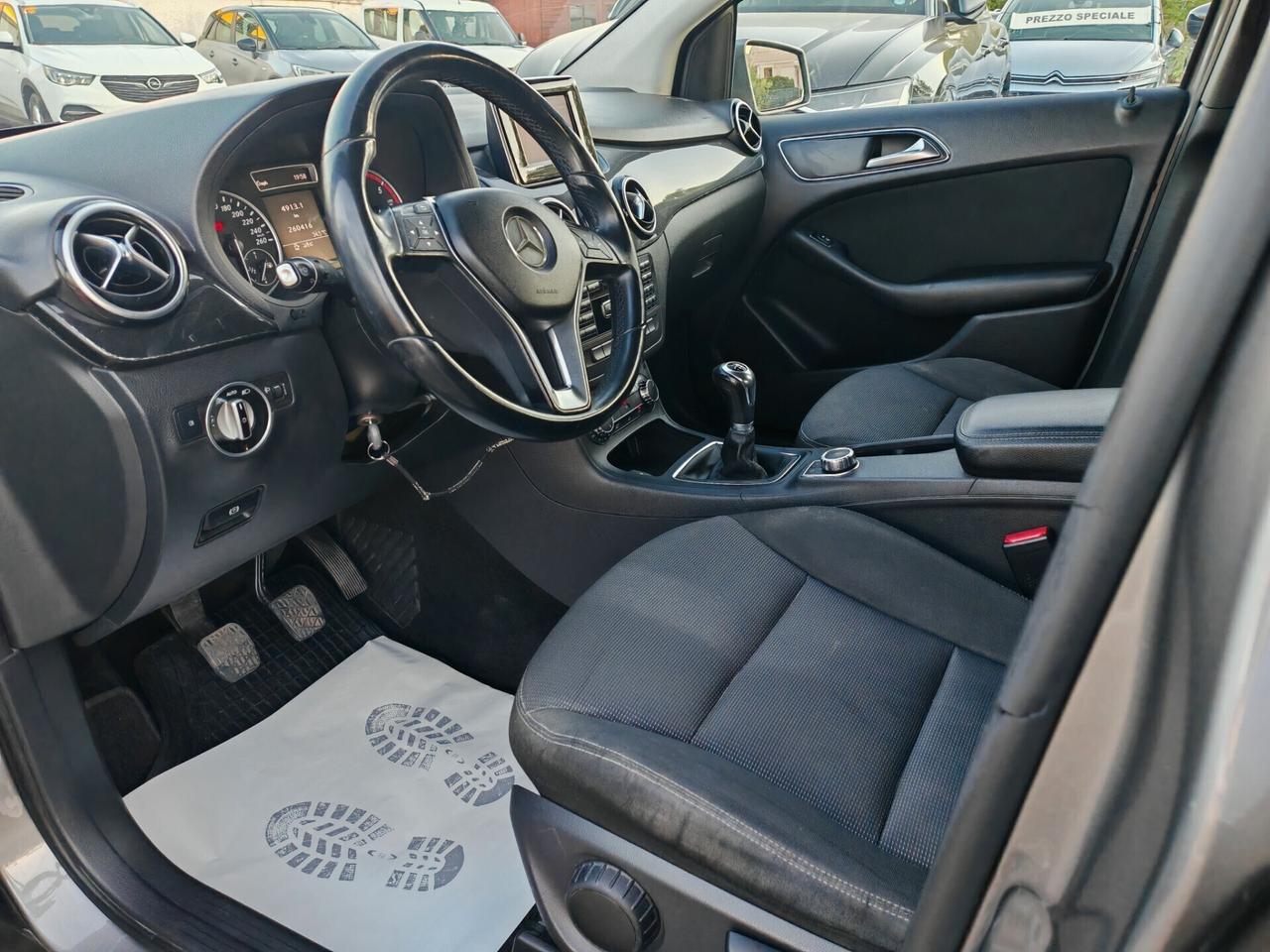 Mercedes benz classe B 180cdi fulll 2013