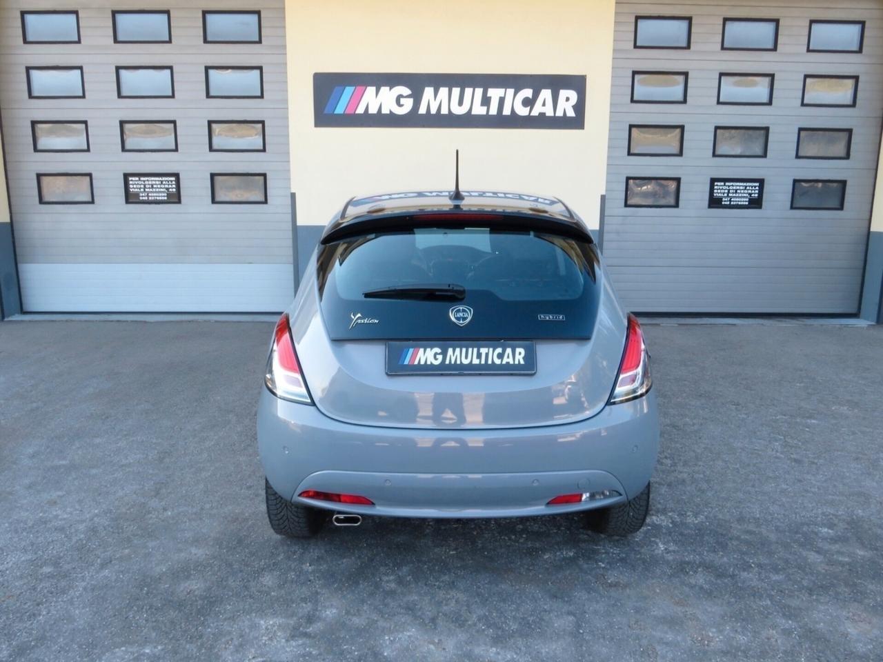 Lancia Ypsilon 1.0 firefly hybrid Alberta Ferretti. cerchi/sensori/android/fendinebbia
