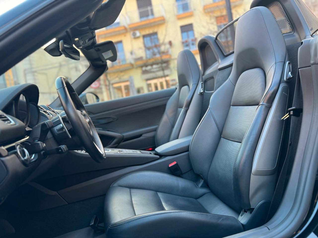 Porsche 718 Spyder Boxster 2.0 T 300 CV PDK